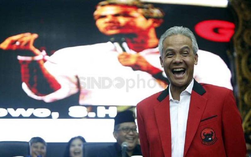 Survei Capres 2024: Pamor Ganjar Melesat Tinggalkan Anies Baswedan dan Ridwan Kamil
