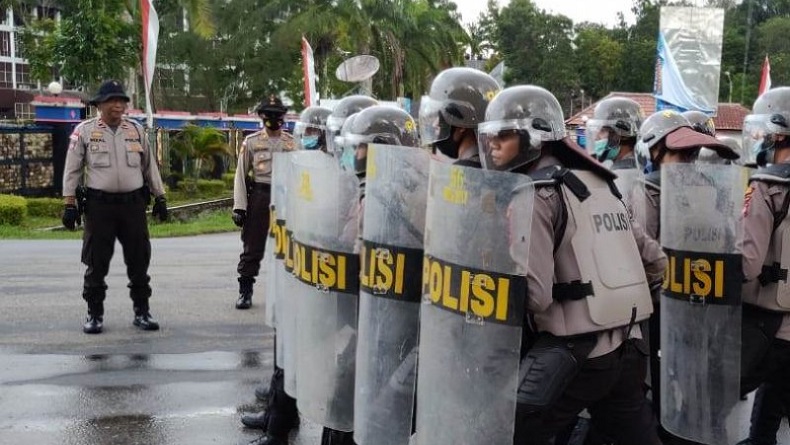 Siap Amankan Pilkada, Satuan Sabhara Polres Bengkayang Latihan Dalmas