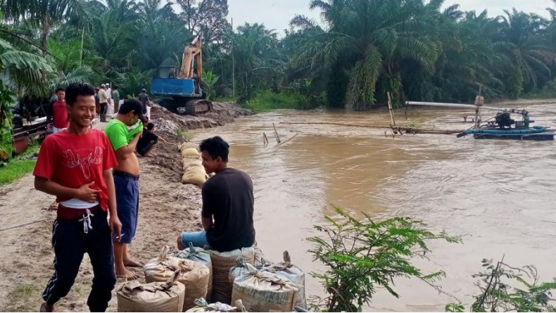 Tanggul Sungai Dalu Dalu di Batubara Terancam Jebol, Warga Khawatir Luapan Air