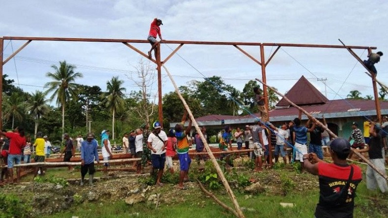 Swadaya Masyarakat, Umat Muslim di Dusun Anemer Teluk Bintuni Bangun Masjid Sendiri
