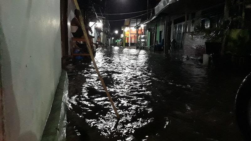 Puluhan Rumah di Kampung Dok Probolinggo Terendam Banjir 