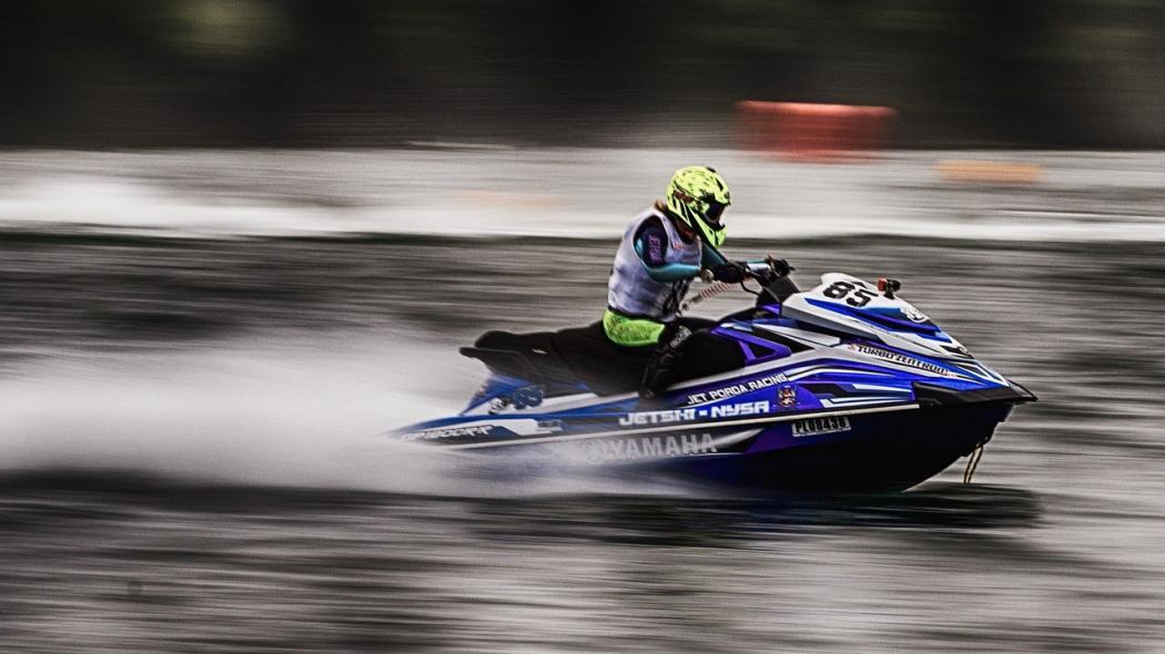 Pria Ini Beli Jet Ski dan Seberangi Lautan demi Ketemu Pacar, Ujungnya Malah Dipenjara