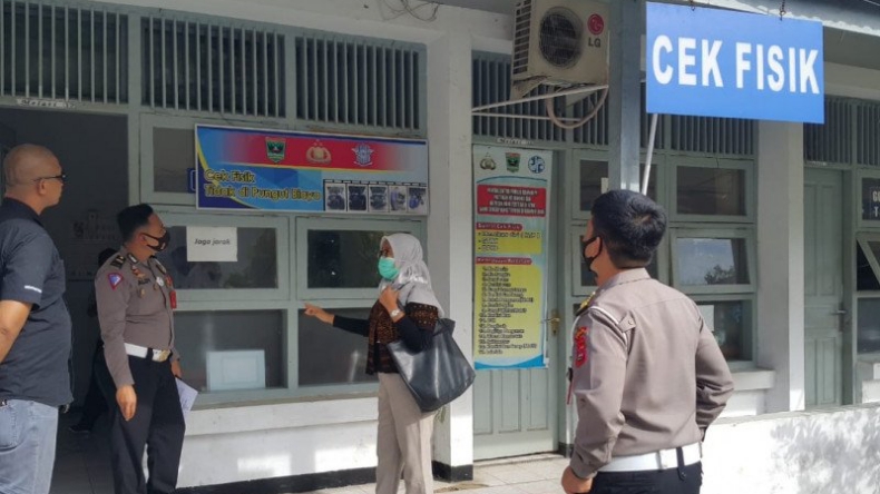 Ada Dugaan Pungli di Kantor Samsat Kota Padang