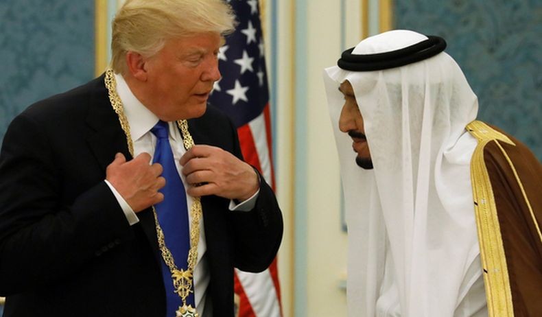 Raja Salman dan Donald Trump Berbicara lewat Telepon, Ada Apa?