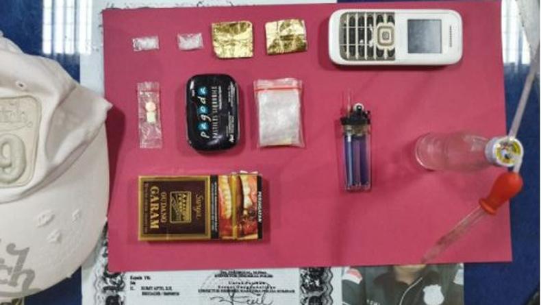 Polisi Tangkap Pengedar Narkoba di Padang, Sita 2 Paket Sabu dan Pil Ekstasi