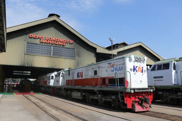 Puncak Arus Balik Libur Nataru Angkutan Kereta Api Diperkirakan Hari Ini 