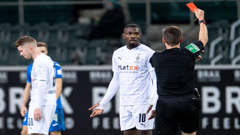 Gaji Marcus Thuram Dipotong Gara-Gara Ludah, Kok Bisa?