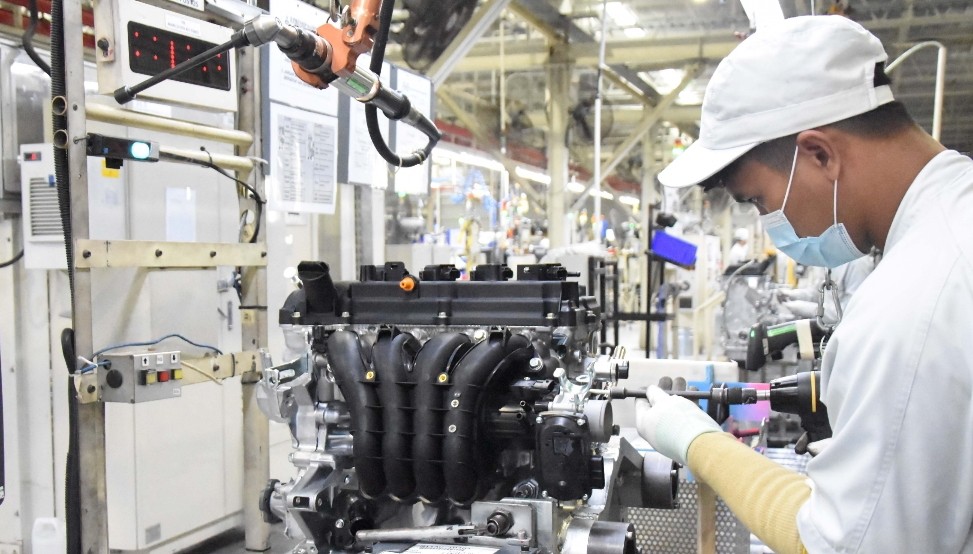 Mitsubishi Pusatkan Produksi Mesin Xpander di Indonesia