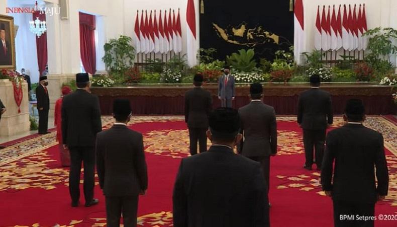 Jokowi Lantik Irjen Petrus Jadi Kepala BNN dan Hartono Kepala BGRM