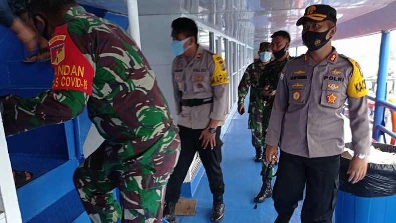 Kapolres dan Dandim  Talaud Pantau Arus Mudik di Pelabuhan