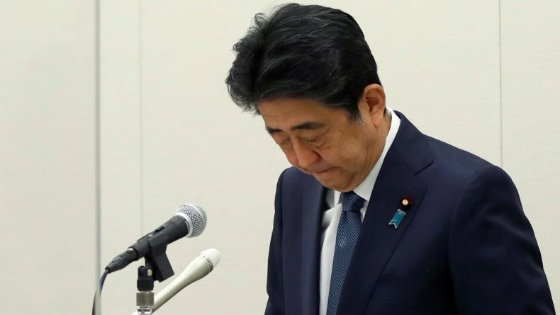 Mantan PM Jepang Shinzo Abe Minta Maaf soal Tuduhan Korupsi Anak Buahnya