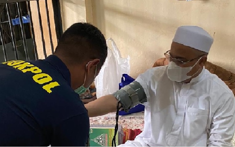 Habib Rizieq Sakit, Pengacara Ajukan Pembantaran agar Bisa Dirawat di RS