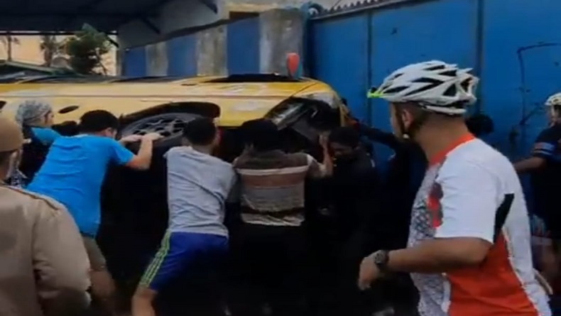 Pengendara Sepeda Motor Tewas Ditabrak Angkot di Deliserdang