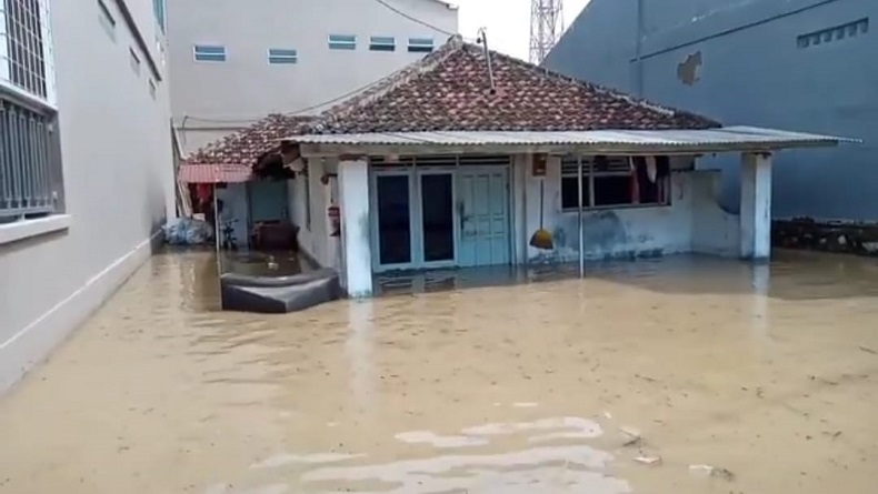 Sungai Wanganayam Meluap, Dua Desa di Cirebon Terendam Banjir