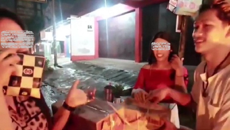 Kasus Menonjol di Jabar pada 2020, Prank Bingkisan Sampah Curi Perhatian