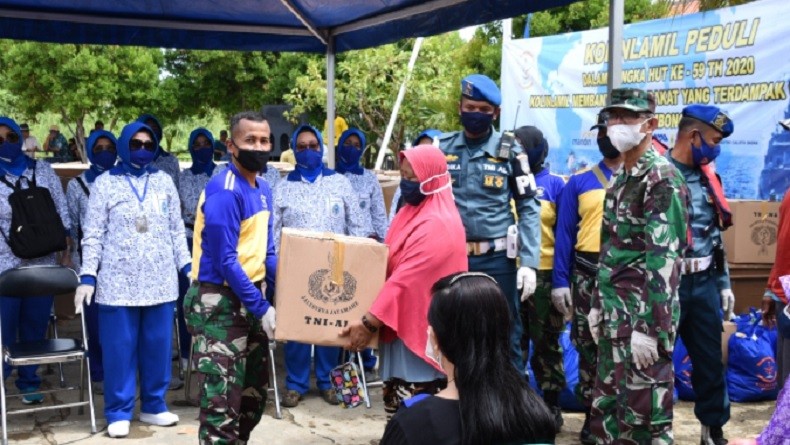 Kolinlamil Berikan 5.000 Paket Sembako kepada Nelayan Muara Gembong Bekasi