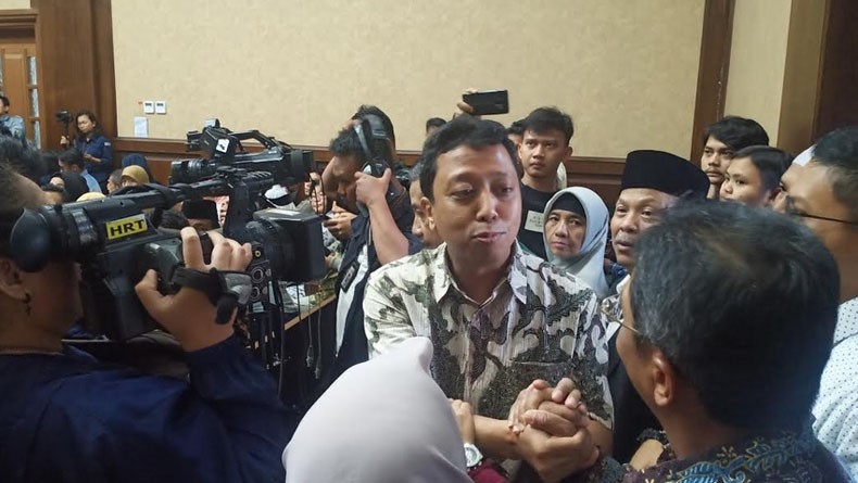Romy Malam Ini Keluar dari Rutan KPK