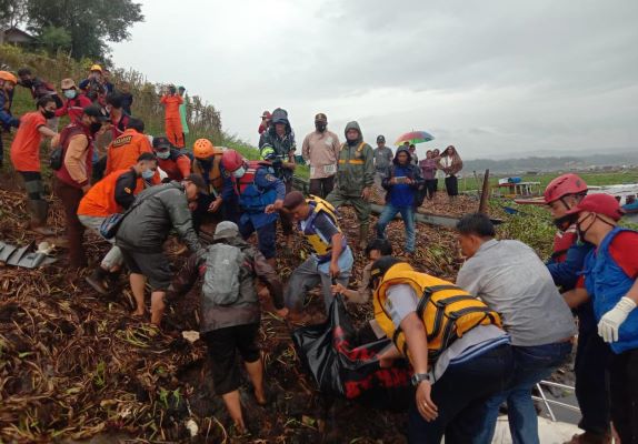 5 Orang Tewas, Ini Kronologi Perahu Tenggelam di Waduk Cirata Purwakarta