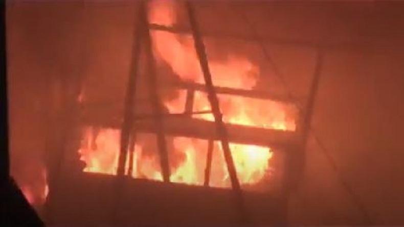 Rumah Warga Sergai Terbakar di Malam Tahun Baru, Diduga akibat Tumpahan Bensin 