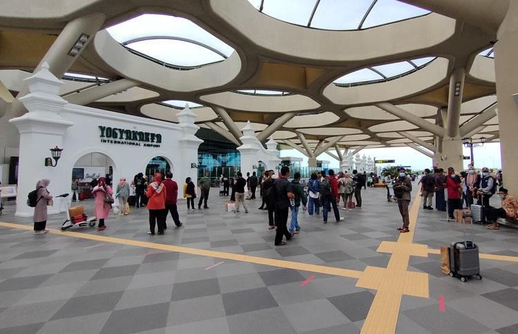 Arus Balik Nataru di Bandara YIA, PT Angkasa Pura I Catat 7.700 Penumpang