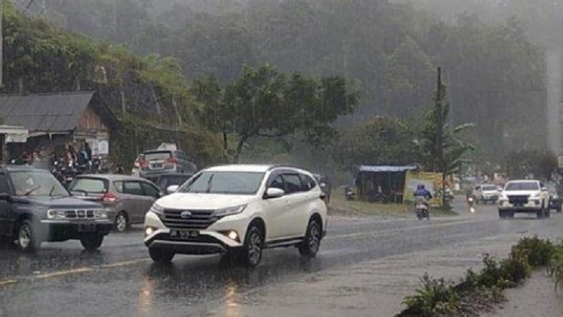 Jalur Medan-Berastagi Rawan Macet, Polda Sumut Imbau Gunakan Jalur Alternatif