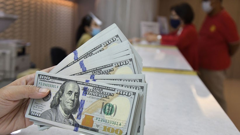 Dolar AS Melemah 1,17 Persen Imbas Kontraksi Industri Jasa  