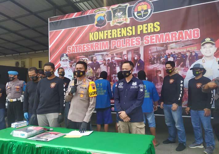 Polisi Ringkus Komplotan Pencuri Spesialis Pecah Kaca Mobil di Parkiran Masjid