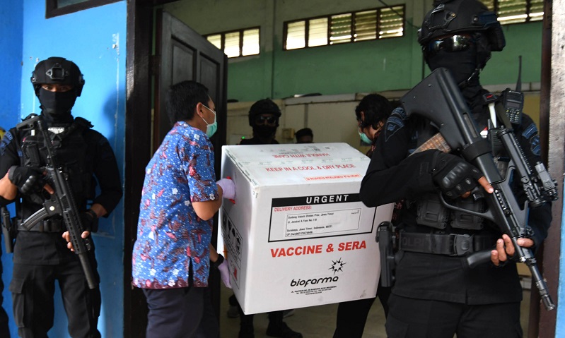 Pakar: Vaksin Tidak Cukup Atasi Covid-19, Protokol Kesehatan Harus Tetap Jalan 