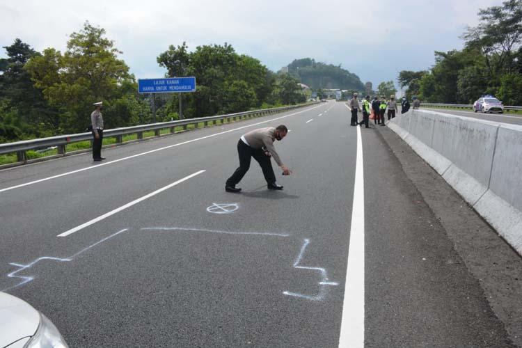 Sopir Cacha Sherly Jadi Tersangka Kecelakaan Beruntun di Tol Semarang-Solo
