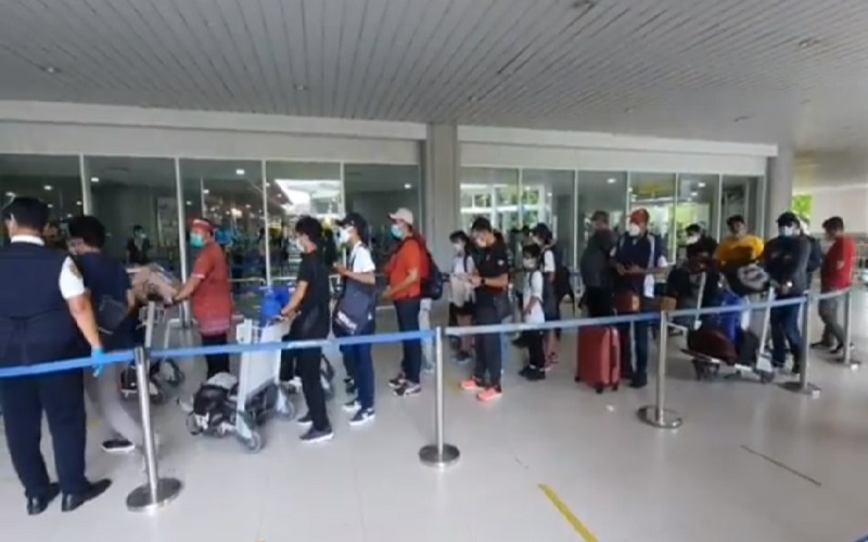 Reaktif Covid-19, Ratusan Penumpang di Bandara Ngurah Rai Bali Dilarang Bepergian