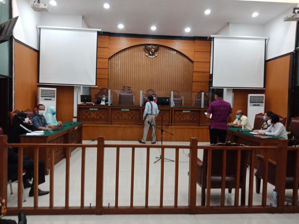 Hakim Tolak Praperadilan Penangkapan Laskar FPI Suci Khadavi
