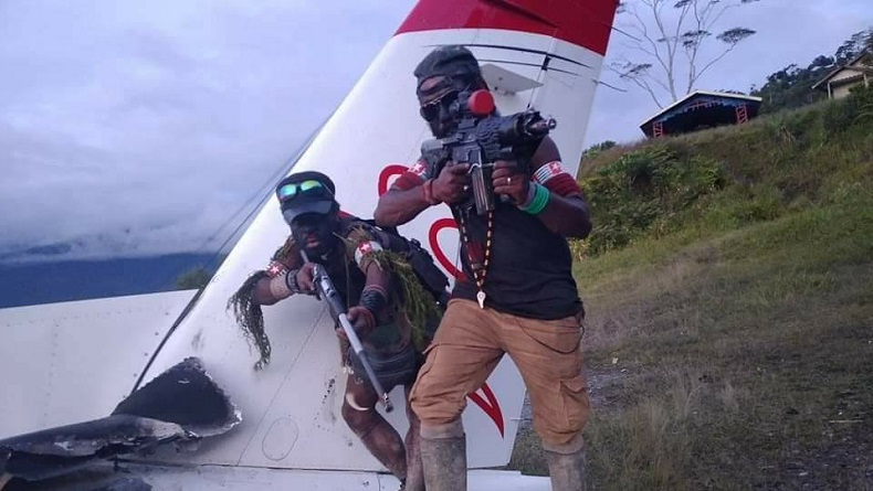 Polisi Pastikan Pembakar Pesawat MAF KKB Pimpinan Undius Kogoya