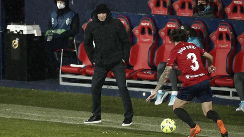 Real Madrid Main di Tengah Badai Salju, Zinedine Zidane: Ini Bukan Sepak Bola