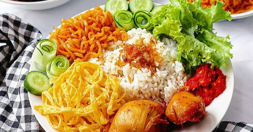 5 Resep Nasi Uduk Betawi, Makin Nikmat Dimasak Rempah dan Dibuat Pelangi