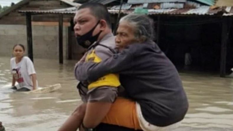 Puluhan Warga Korban Banjir di Bangka Dievakuasi Tim Gabungan