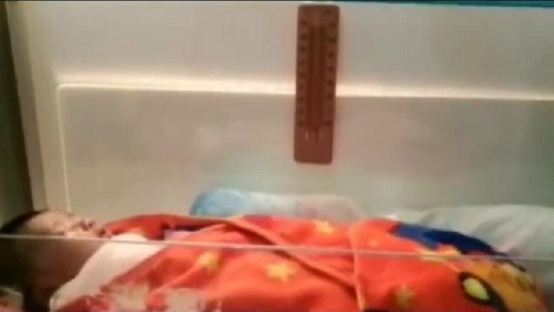 Warga Pringsewu Geger Temukan Bayi Dalam Tas di Pagar Panti Asuhan