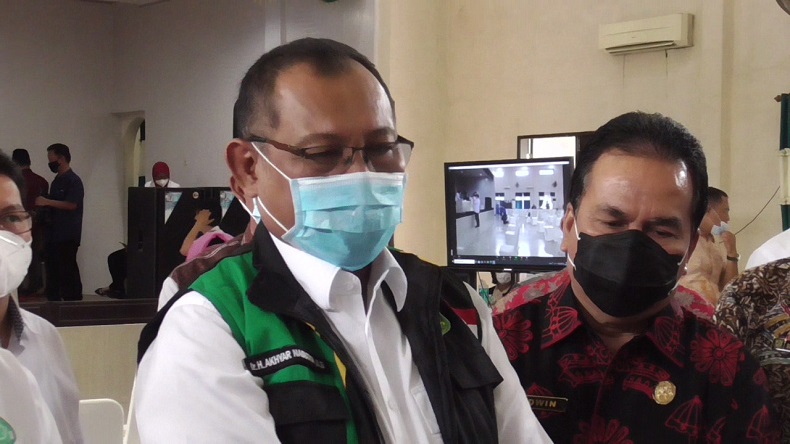 Pemko Medan Anggarkan Perbaikan Jalan Pancing I Medan, Akhyar Minta Warga Buka Portal