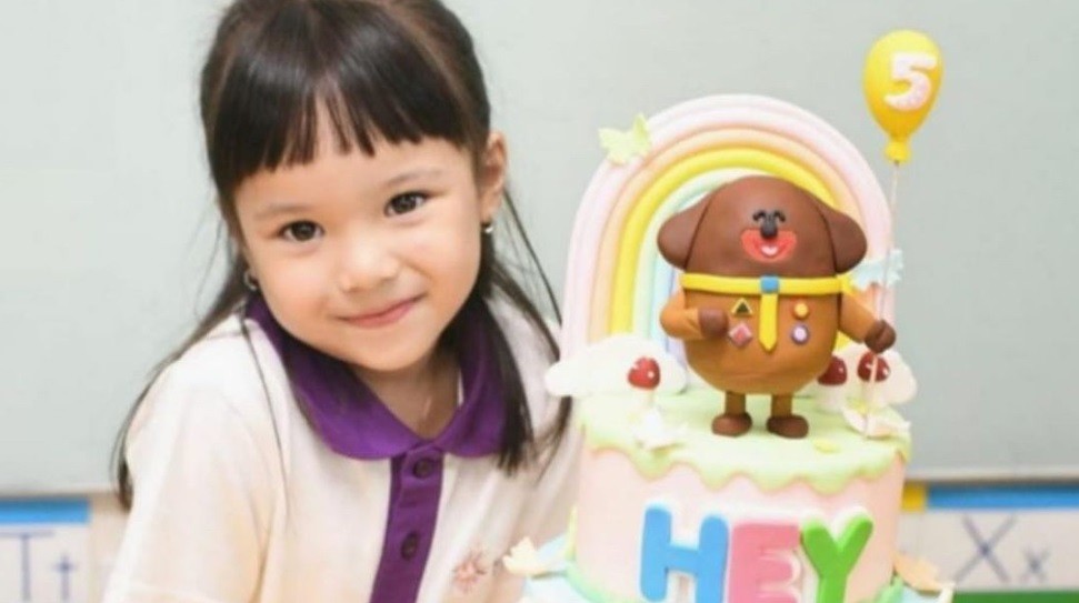 Gempi Ulang Tahun ke-6, Gisel Bagi-Bagi Hadiah iPhone dan Uang Jutaan Rupiah