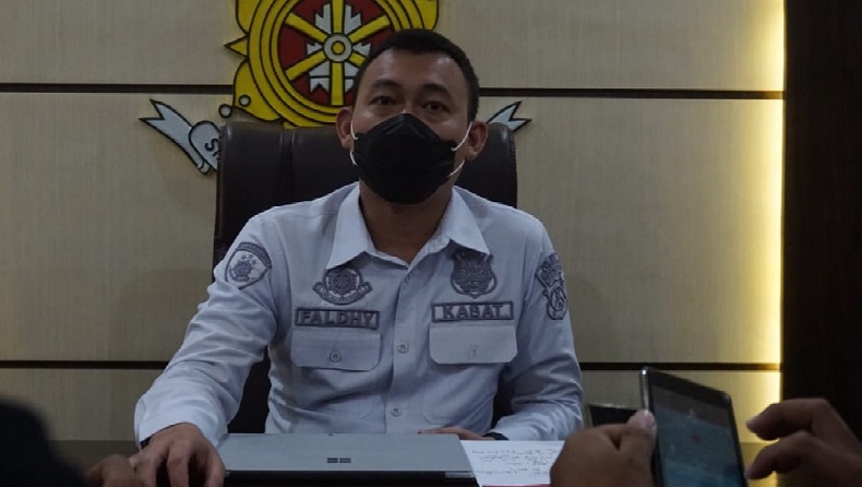 Polisi Bongkar Makam Misterius di Mojokerto, Ada Bungkusan Berisi Tulang dan Daging