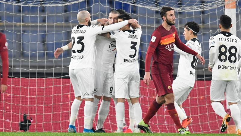 Diwarnai 2 Kartu Merah, AS Roma Disingkirkan Spezia dari 16 Besar Coppa Italia