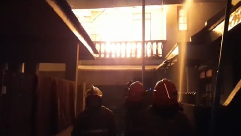 Api Mengamuk di Astanaanyar Bandung, 5 Rumah Terbakar
