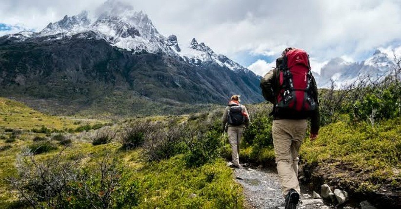Mengenal Perbedaan Hiking dan Trekking, Mana Lebih Menantang?