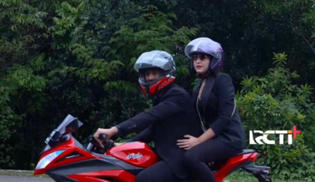 Pesona Arya Saloka Naik Motor Gede di Ikatan Cinta Bikin Netizen Histeris: Widih, Idaman Banget