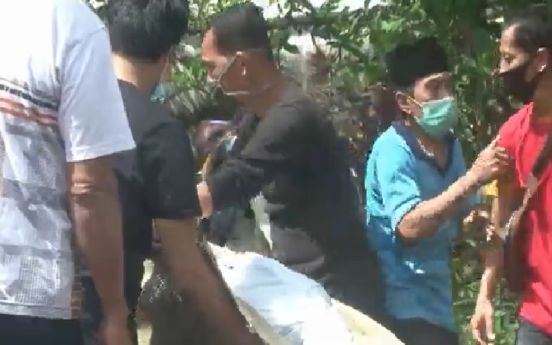 Hasil Tes Negatif Covid-19, Makam Pasien di Bandarlampung Dibongkar untuk Dimandikan Ulang