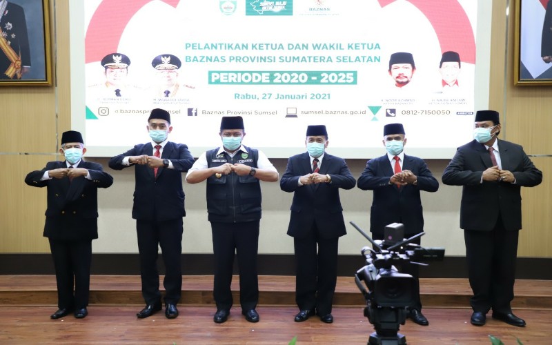 Lantik Pengurus Baznas Sumsel, Herman Deru: Jaga Kepercayaan Umat