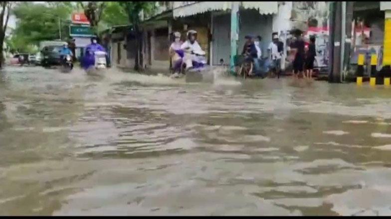 Kota Pekalongan Kembali Terendam Banjir, Ratusan Warga Mengungsi