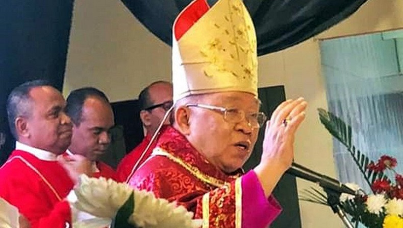 Uskup Diosis Amboina Mgr Petrus Canisius Mandagi Positif Covid, Dirawat di RSUP Leimena