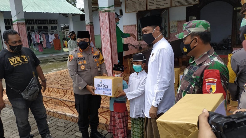 HPN 2021, Polres dan PWI Mojokerto Gelar Bakti Sosial di Panti Asuhan  