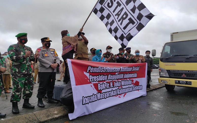 20.000 Paket Bantuan Presiden Jokowi untuk Korban Banjir Kalsel Disalurkan
