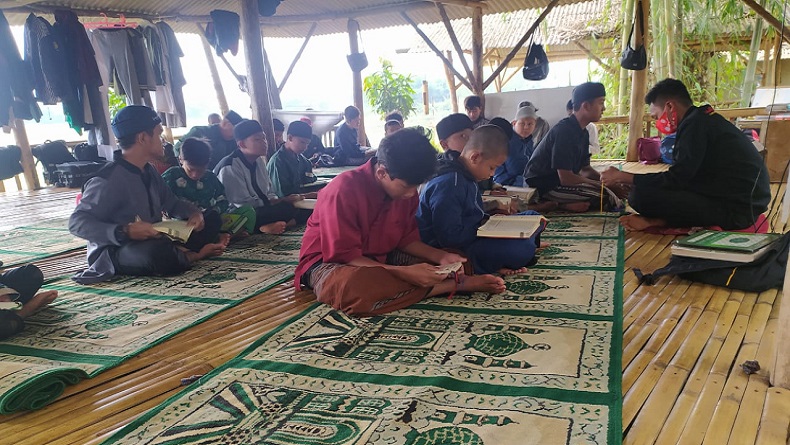 Berkonflik dengan Warga, Ponpes Tahfidz Qur'an Terancam Terusir dari Cihampelas KBB